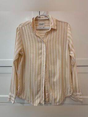 Abercrombie & Fitch Cream and Beige / butter yellow linen Striped Button-Up